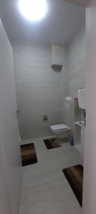 Apartament 2 camere si terasa zona Fraidorf