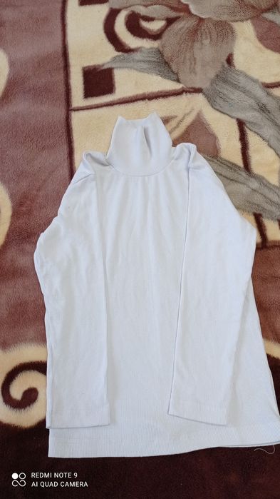 Водолазки в идеальном состоянии на 6-7 лет