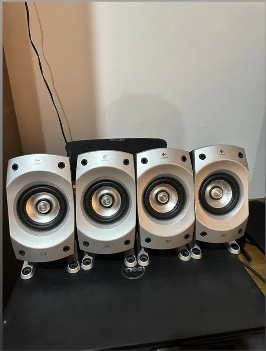 Reparații sateliți Logitech Z-5500/Z906