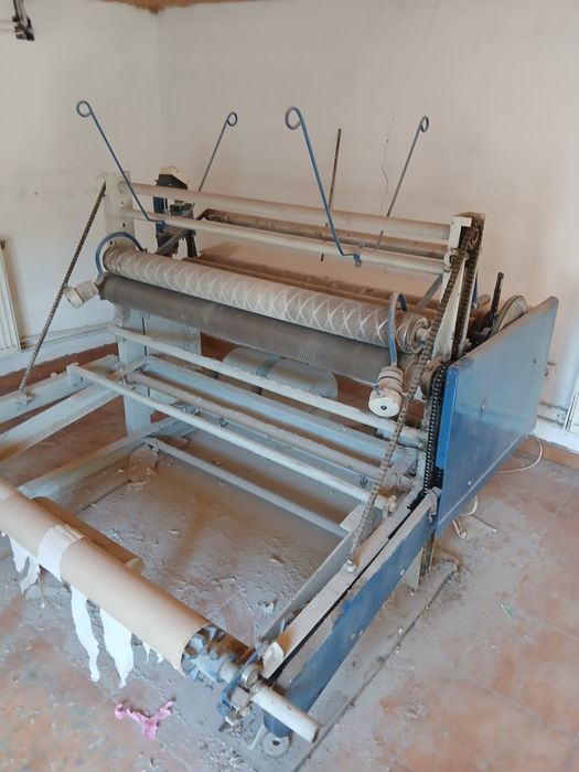 Derulator hartie igienica