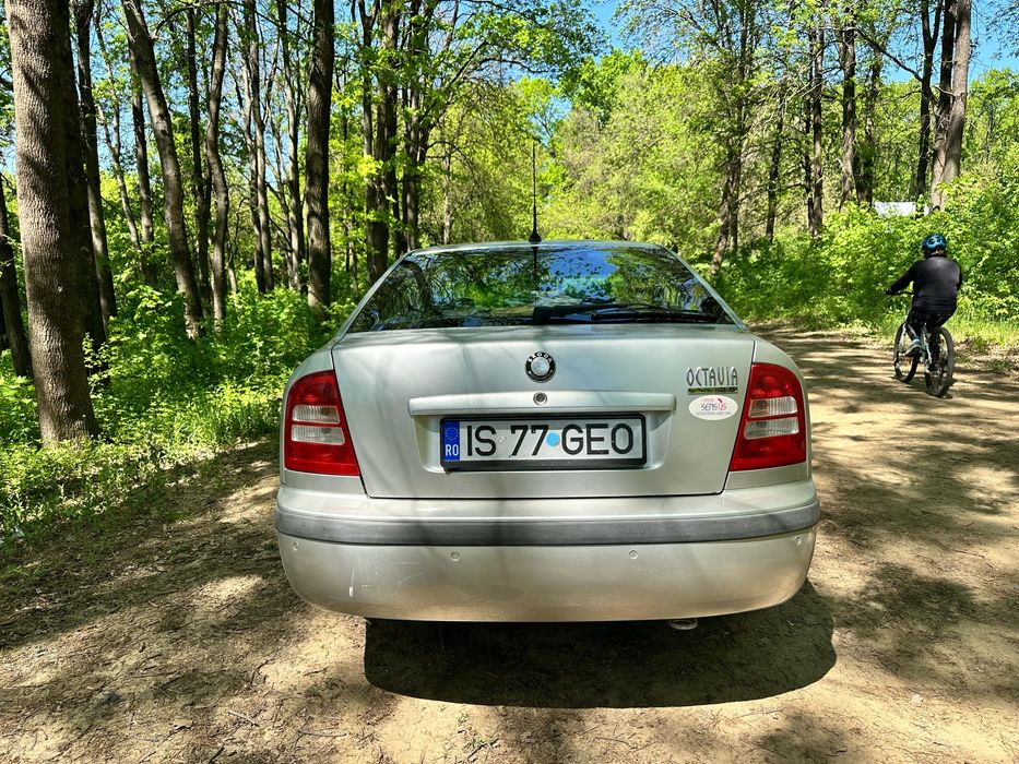 Skoda Octavia 1 benzină 2.0i  Cutie AUTOMATĂ