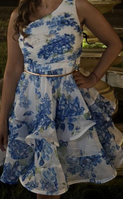 Рокли  за  свадби,кръщенета,рождени дни