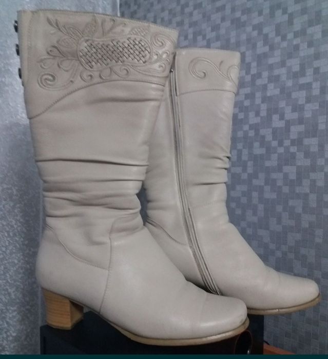 Полусапожки     .