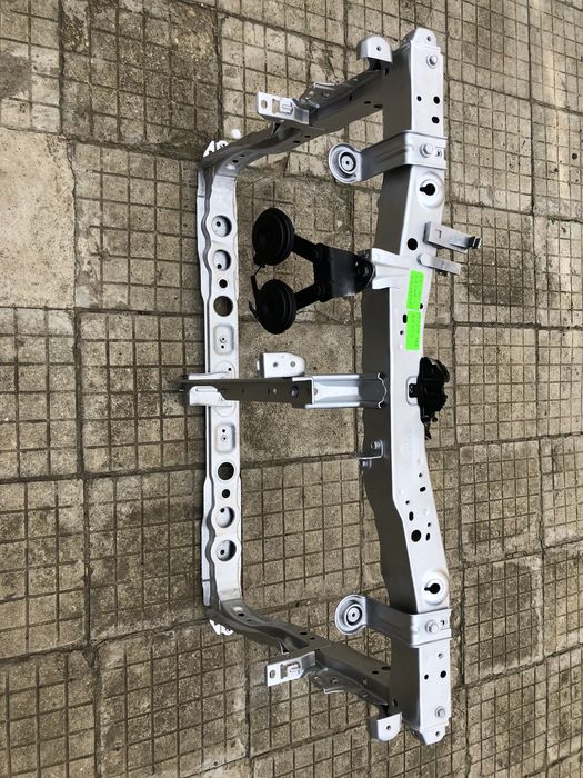 Маска(Очиларка) за Тойота Авенсис/Avensis T27 09г-14г