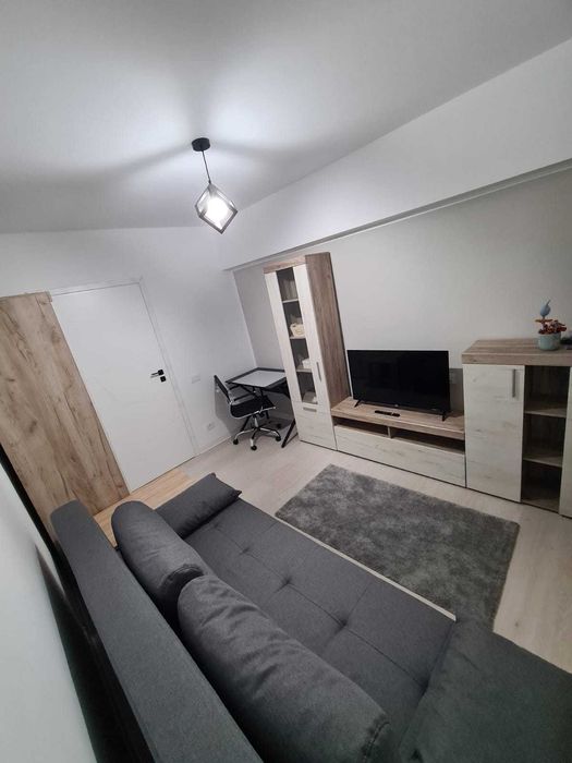 Poprietar 3 camere decomadat tineretului metrou - piata norilor