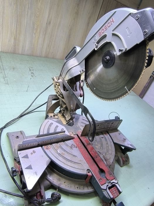 Торцовочная пила Bosсh