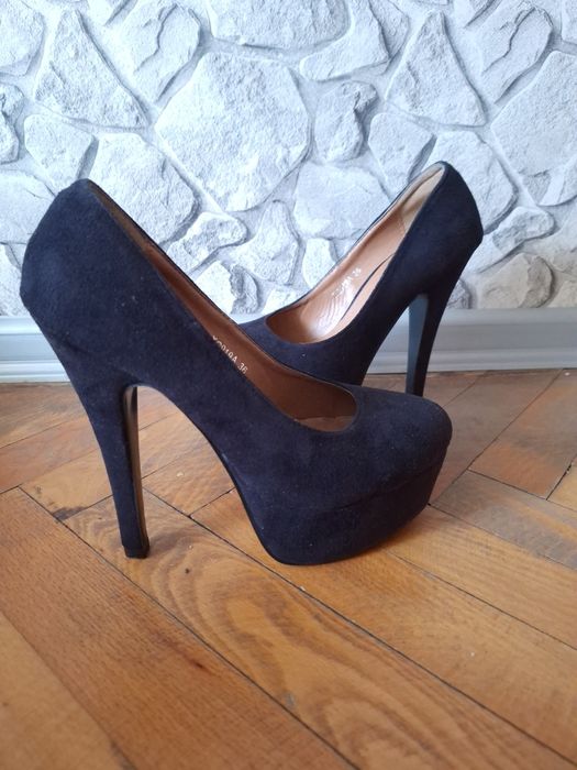 Официални обувки