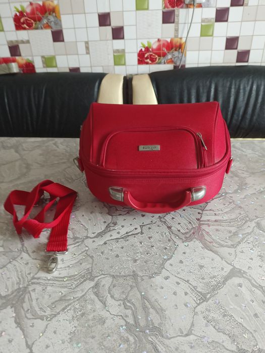 Продам кейс для косметики