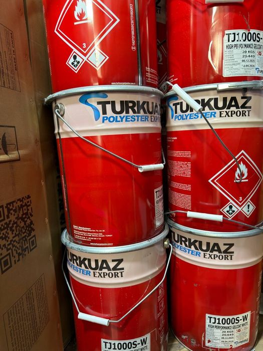 Полиэфирная смола,