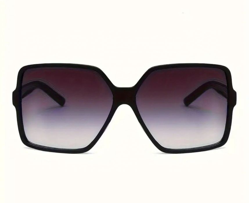 Модни слънчеви очила