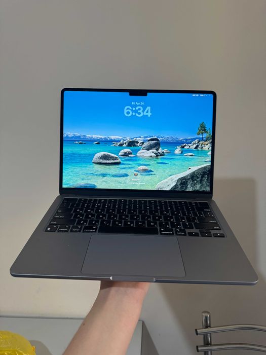 Macbook Air M2 Grey