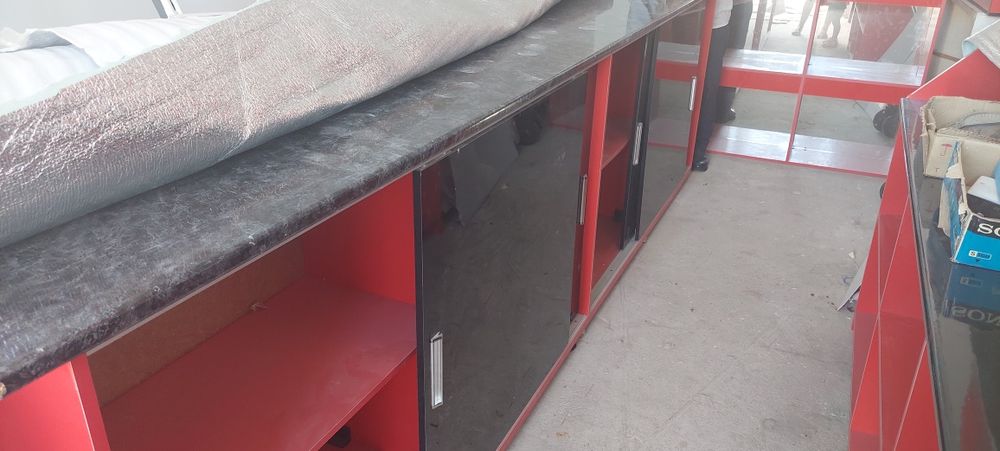 СРОЧНО Продаётся барная стойка срочно