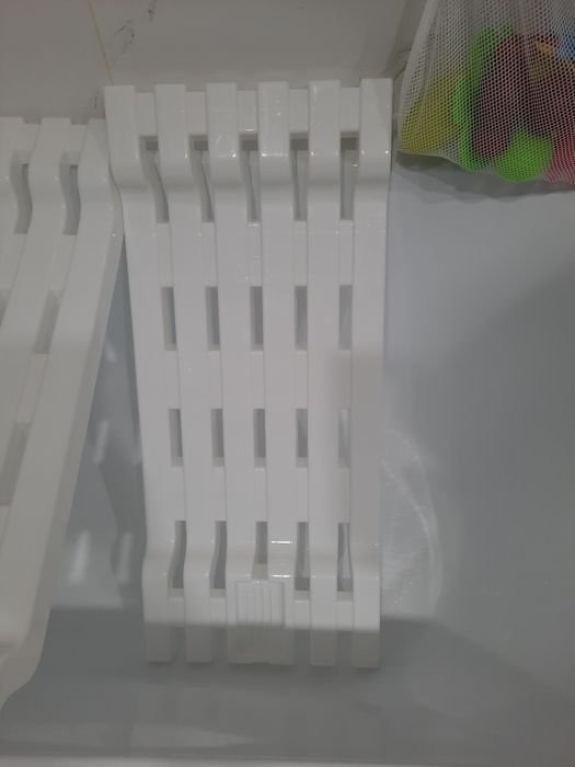 Полки  в  ванную