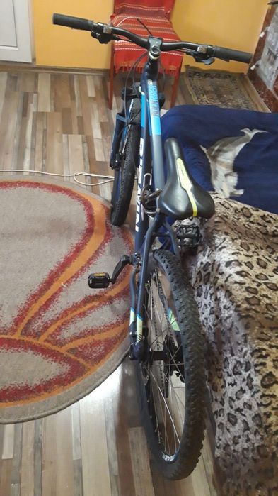 Vand bicicleta ROCKRIDER520