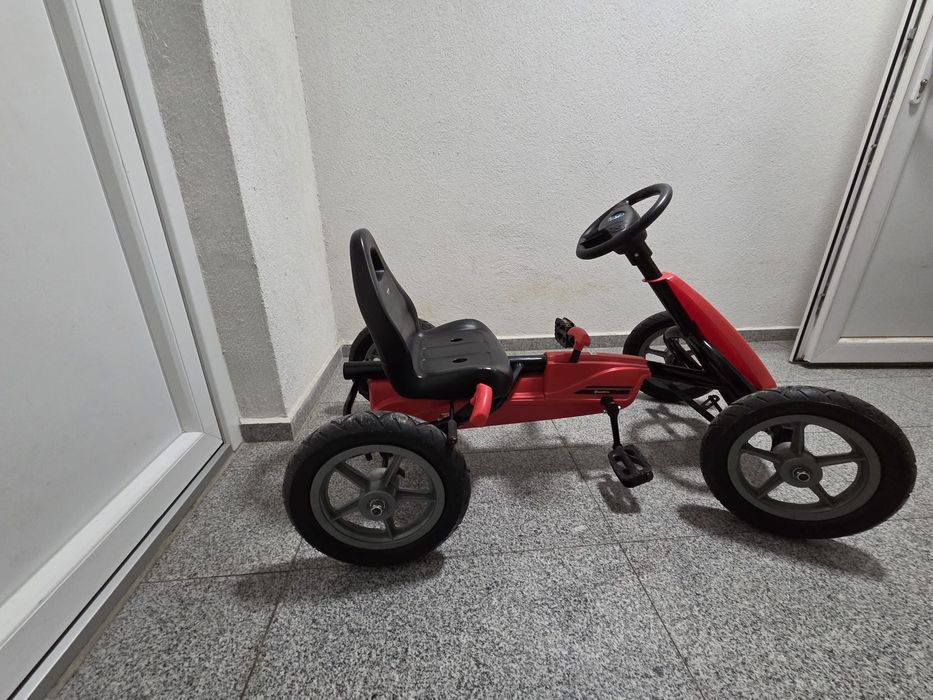Kart cu pedale ramiz STAR, roti pompa, 113x60x65cm,