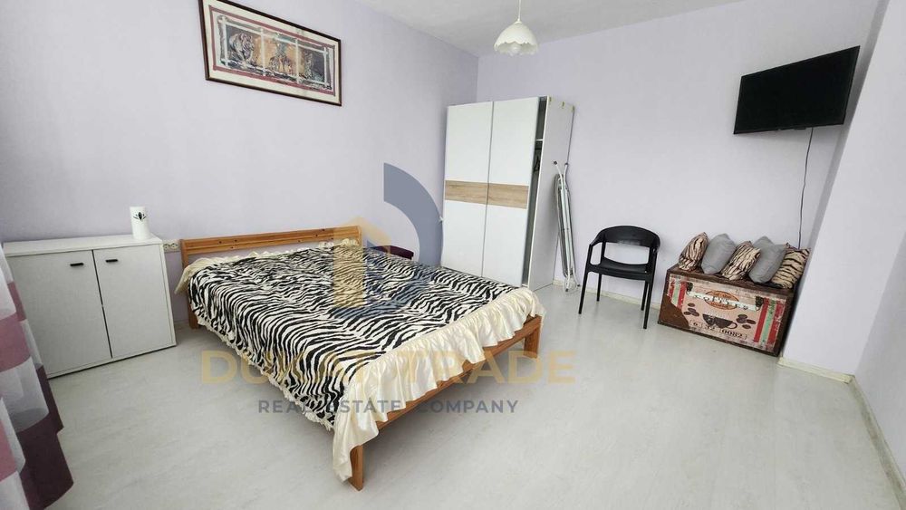 Дава се под наем Тристаен апартамент в Варна, Чайка - 80 кв.м за 663 € - Снимка #1