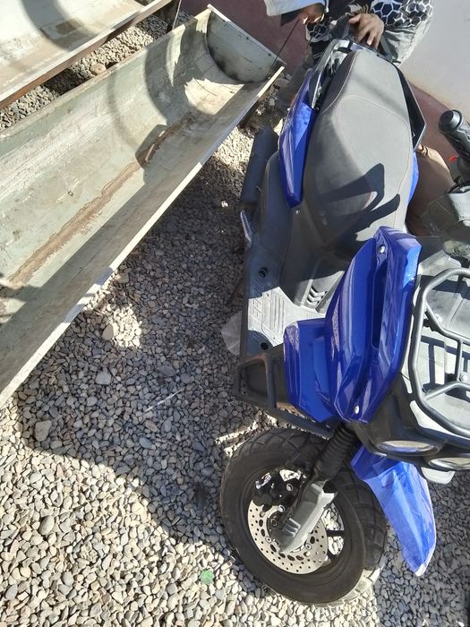 Skuter tank madeli