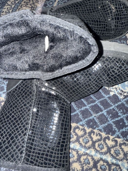 Продам новые сапоги 37 размер