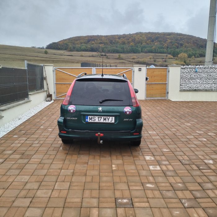 Peugeot 206 2005 benzină, 1.000 € — imagine 2