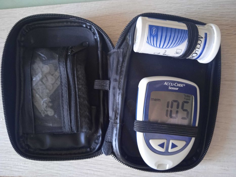Глюкометр Accu-Chek Sensor