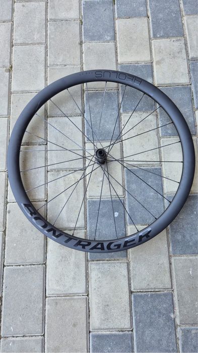 Roata față - Bontrager Aeolus Pro 37 TLR Disc Carbon