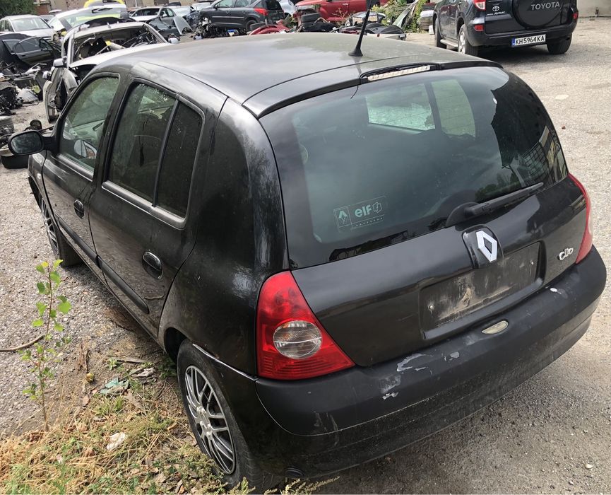 Renault clio 1.2 i  на части