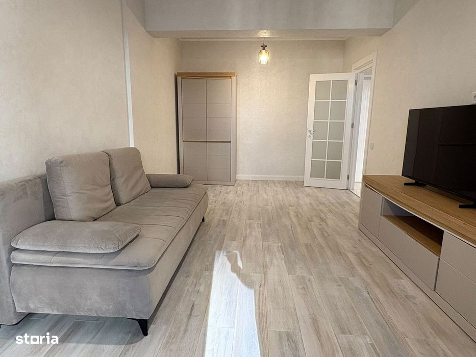Apartament de inchiriat cu 2 camere decomandat-Royal Town Iasi