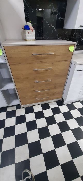 Письменный и компьютерные столы