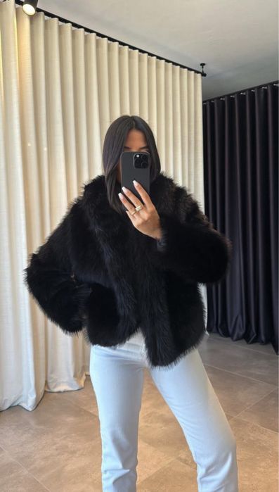 Черно палто косъм