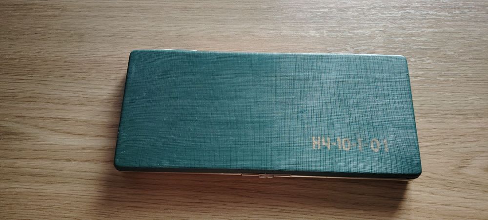 Продам футляр  готовальни