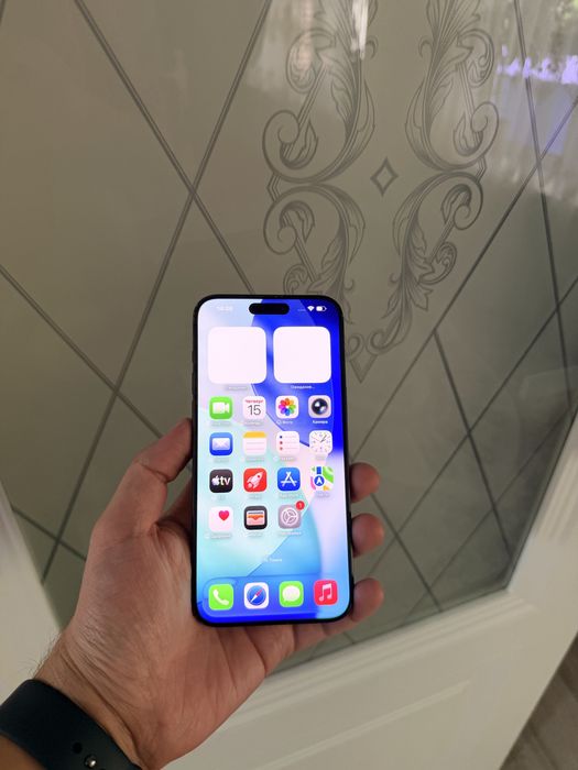 iPhone 15 Pro Max 256Gb - В отличном состоянии
