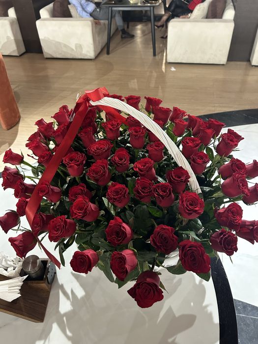 Корзина цветы 75шт роза