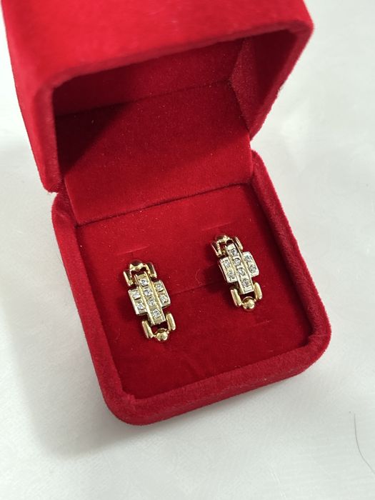 Золотые серьги с фианитами