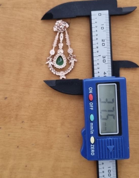 2 perechi Cercei eleganți stil Art Deco – Aur Roz 9K & , Smaralde (3.80 ct) și Diamante (0.28 ct)