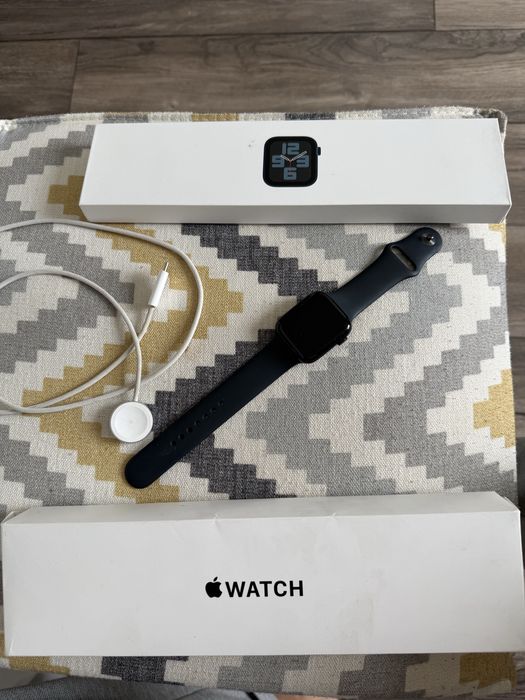 apple watch SE 2 gen2 44mm 100%