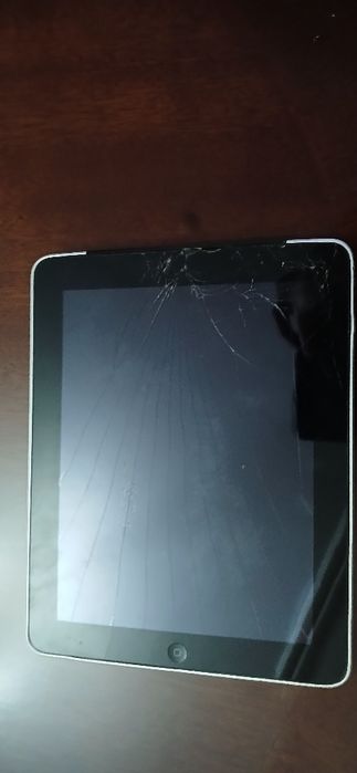 Полдаю ipad нерабочий