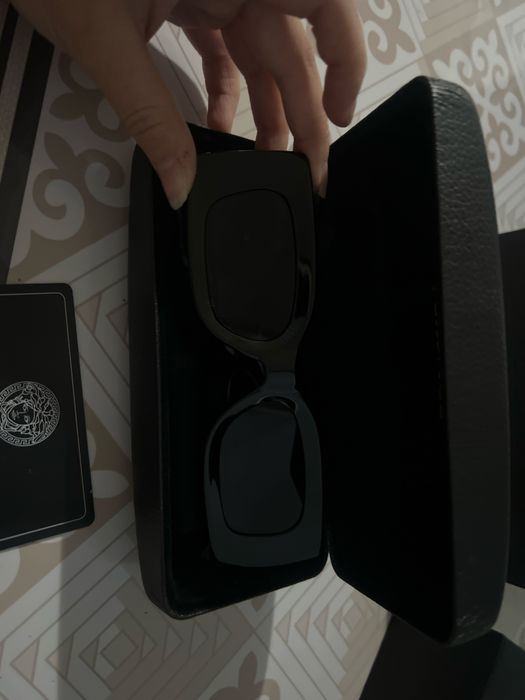 Очки VERSACE солнцезащитные