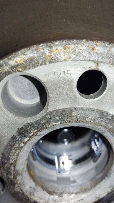 4 броя 15-ки алуминиеви джанти от Audi с летни гуми Kleber 195/65/15