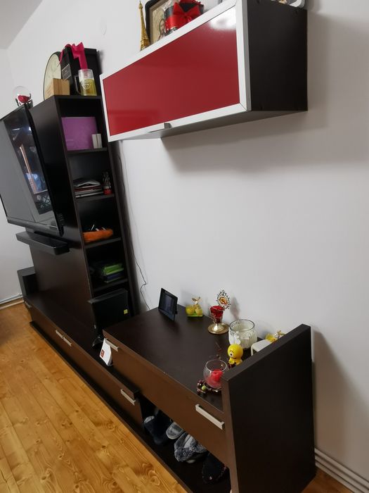 Vând mobila de living/sufragerie