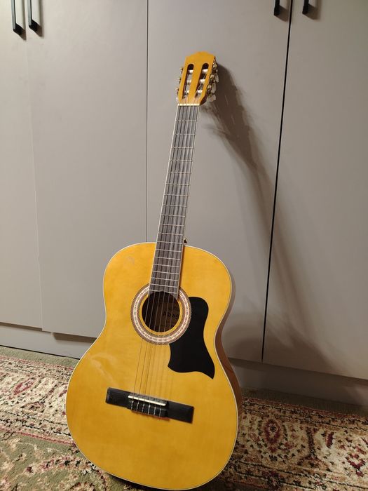 Гитара классическая