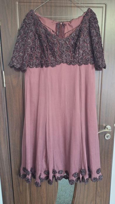 Vand rochie de seara