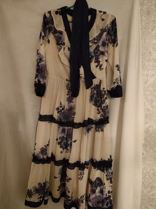 Женская одежда платье