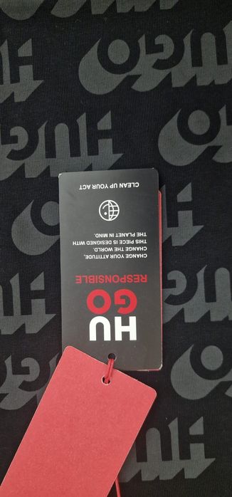 Vând tricou hugo