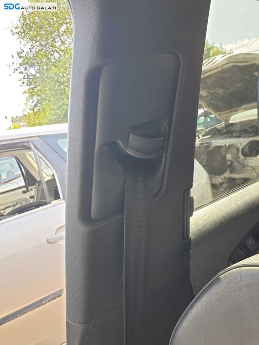 Stalp Ornament Negru Capac Airbag Prag Dreapta Mijloc Portiere Parbriz Negru Sline S-Line Audi Q7 2007 - 2015 [C6362]
