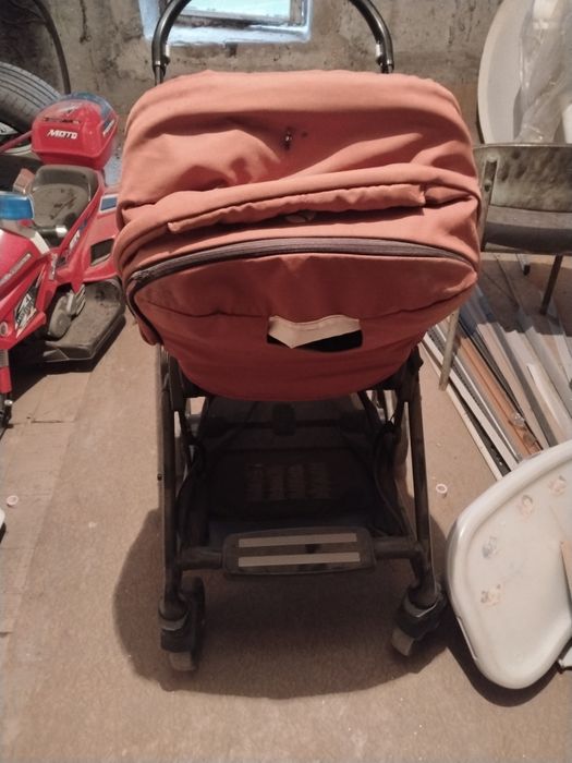 Коляска многофункциональная