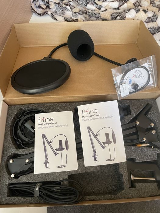 Продам микрофон для геймеров