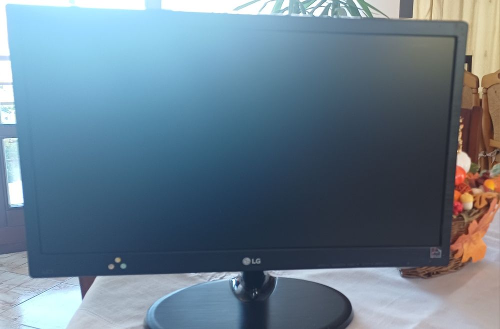MONITOR LG Led Ofertă