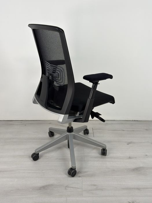 Ергономичен офис стол Hawortn Very CHAIR обзавеждане