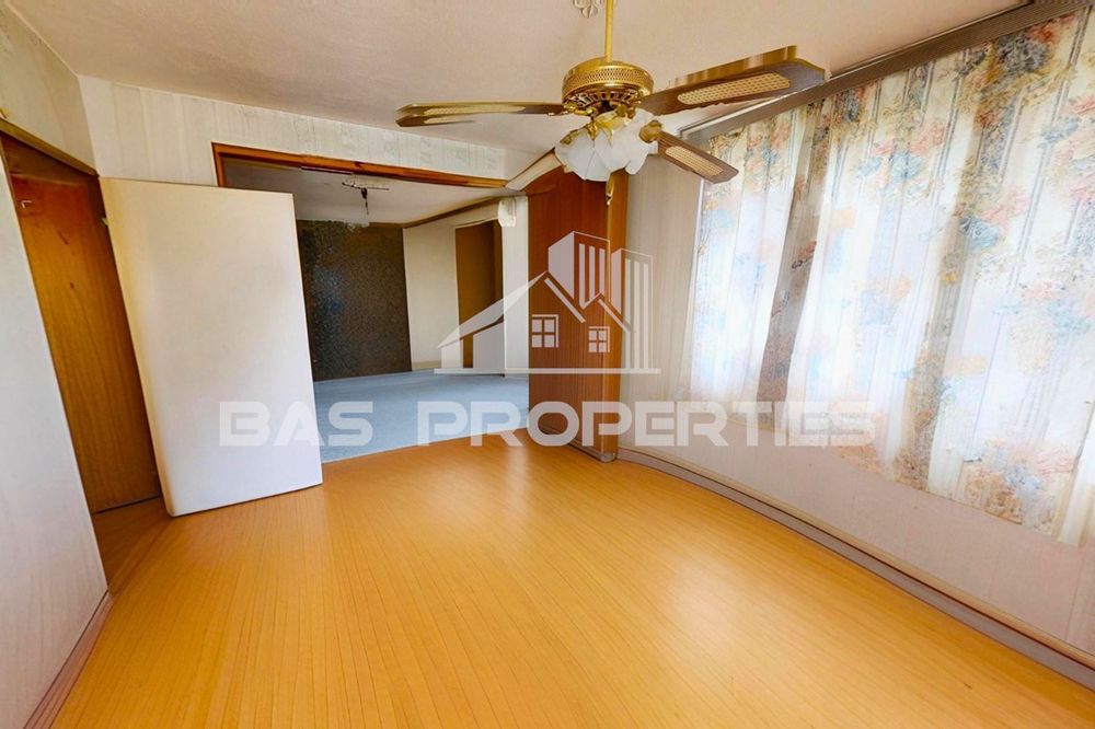 Къща в София-с.Мрамор площ 265