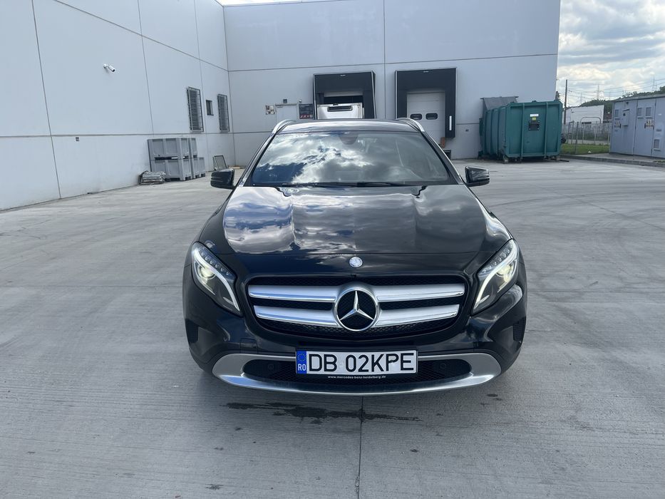 Mercedes GLA 2016 – Negru, Mașină personală, Istoric complet Mercedes